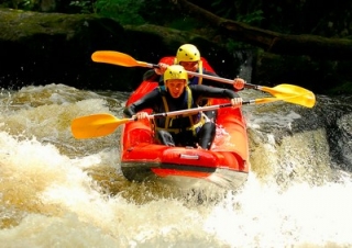  Taste the pleasures of Canoe Rafting with Loisirs en Morvan Canoe 